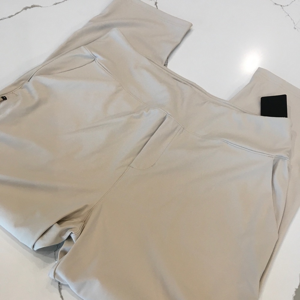 NWT XL Khaki Pants Stretch YYV Athletic Golf Dress Casual Pockets Fit for Life